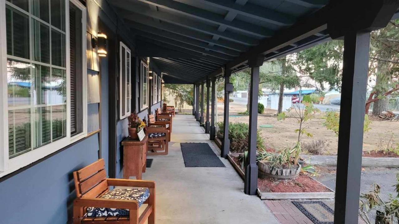 Moonlight Resort Suites & Sleeps Hoodsport Exteriör bild